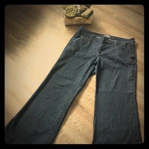 Size 12 short Old Navy “Flirt” jeans.